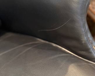 Asking Price: $1000 (each, 2 available)
Item: Bradington Young Leather Gentlemens Recliner, (Ladies Also Available)