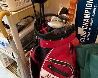 Asking Price: $375
Item: Alabama Golf Bag & Lot of Clubs