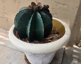 Planter with metal cactus