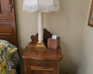 Antique night stand/lamp