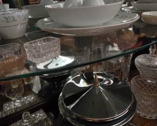 Glassware & 8pc China set