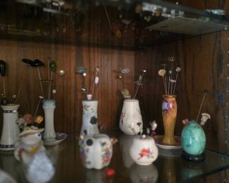 Hat pins & holders