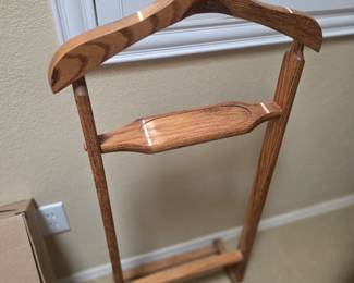 Men's valet