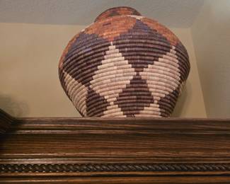 Navajo basket lg