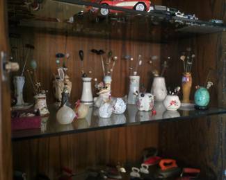 Hat pins & holders