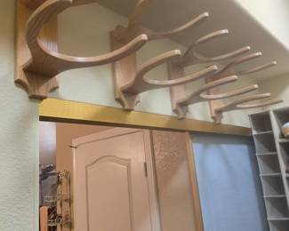 6 Cowboy hat holders
