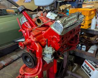 Thunderbird. Ford Y Block w hoist RUNS