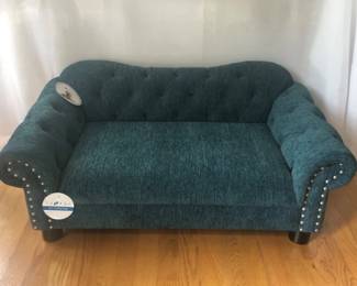 6 LaZBoyPetmatePetSofaSmallCouchStyleBedinTealNeverused