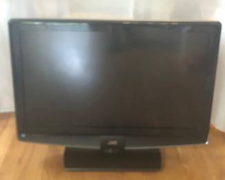 16 JVC32LCDHDTVModelLT32P679withBuiltiniPodTeleDock