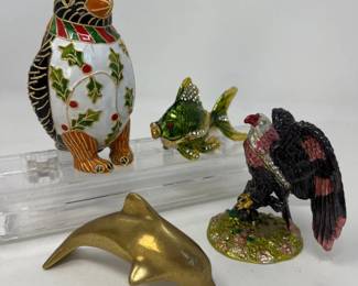 47 MiniatureSetCloisonnPenguinJeweledHingedBoxesBrassDolphin