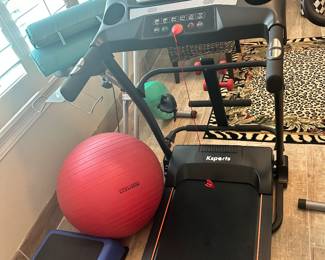 #64 - $120 - Mini treadmill Ksports - Model LJJ2001