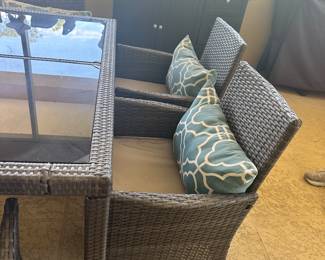 #86 - $500 - Rectangular table 51Wx36Dx29H with 6 armchairs