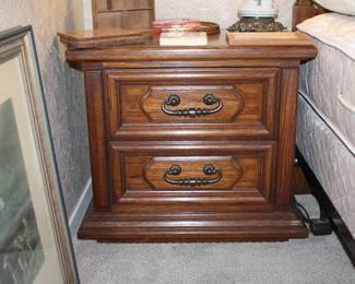 Thomasville Nightstand