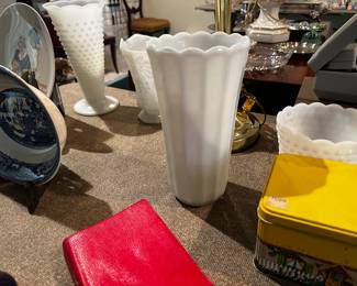 Milk vase $4