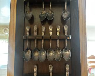 $10 set plus wall case