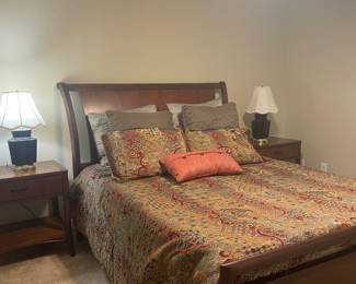 Queen bedroom set $750 with dresser and side tables