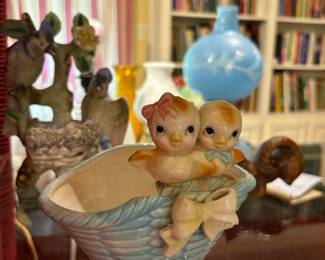 Mid century unmarked anthropomorphic birdies planter