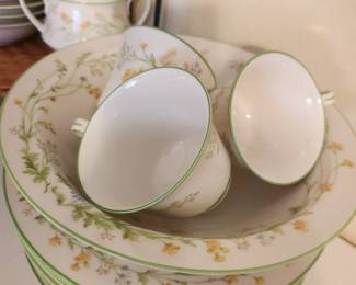 Noritake Reverie dish set