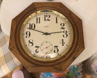 Vintage Howard Miller wall clock