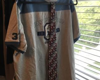 Dopey shirt and neck tie