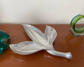 Cool leaf tray