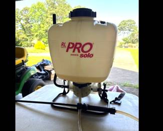 Backpack sprayer
