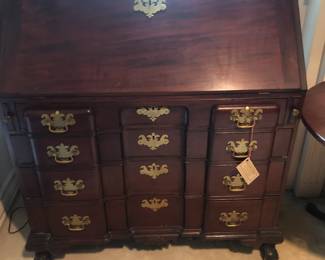 18 th century American block front desk THIS PIECE HAS A RESERVE PRICE SET BY FAMILY