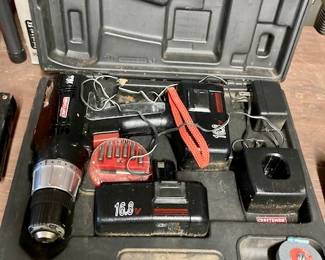 Craftsman 16.8 Cordless Drill Kit.