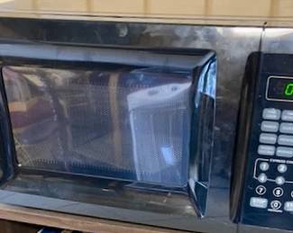 Main Stays 700 Watt Microwave