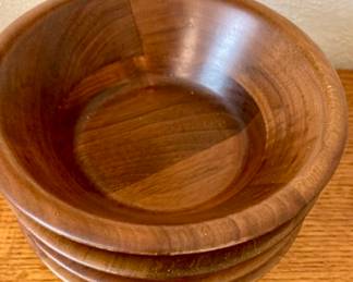 Walnut Wood Bowls. Set of 4.