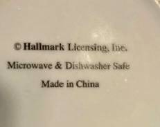 HALLMARK CHINA Christmas POINSETTIA Set. 36 Pieces.