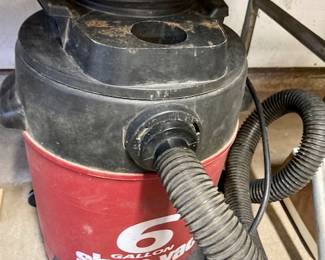 Shop Vac Wet/Dry 2.0/6 Gallon Vac.
