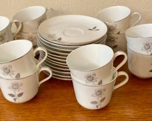 Vintage Queens Royal China Japan Tea Set. 24 Pc.