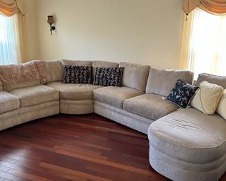 Broyhill 4 Piece Sectional