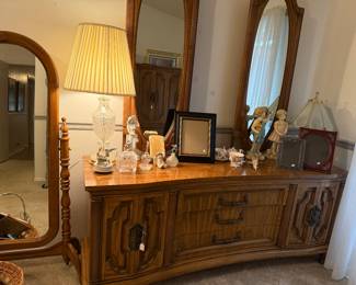 Wonderful Dresser