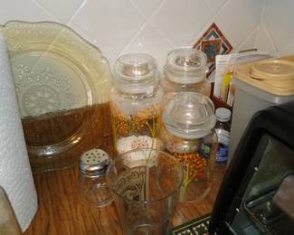 Glass canisters
