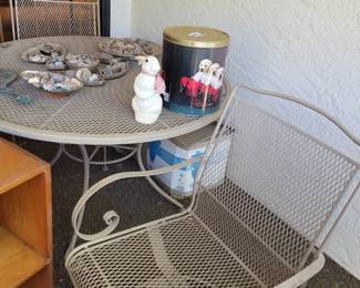 Outdoor patio set