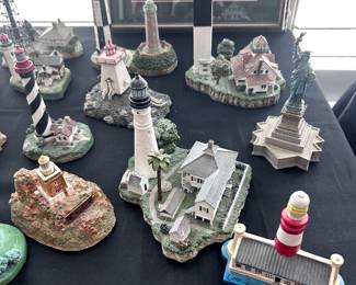 Large collection of Great Lighthouses of the World.