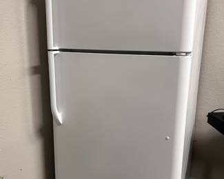 Fridgedair Refrigerator/Freezer.