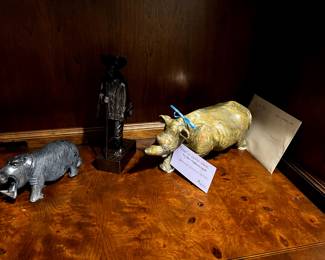 "Rhino" in Verdite Stone by John Nyakusengwa - includes documentation.