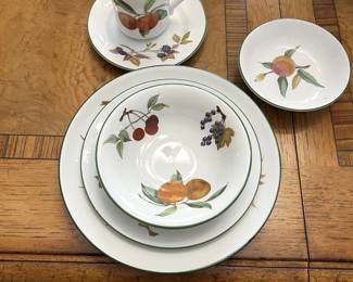 Royal Worcester "Evesham Vale" 65 pieces and additional serving ware.