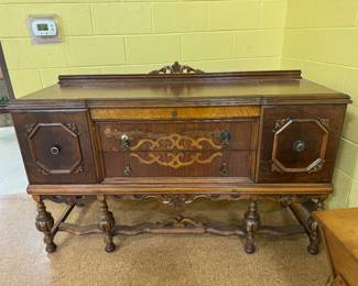 1930’s vintage / antique buffet 