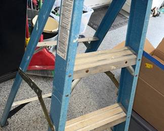 4' step ladder