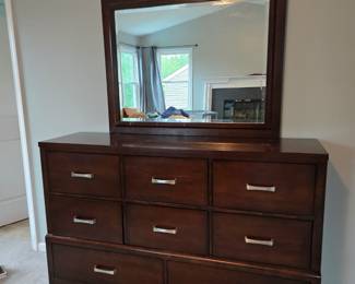 6 piece bedroom set - queen, dresser with mirror