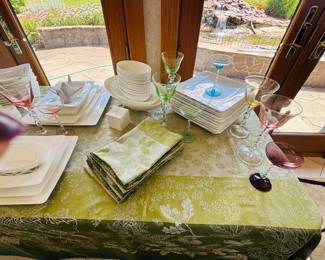 Villeroy & Bosh, Linens, Stemware