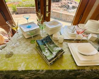 Villeroy & Bosh, Linens, Stemware