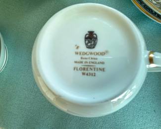 90 Piece Wedgwood Florentine