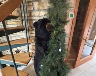 Bear w/Lighted Tree
