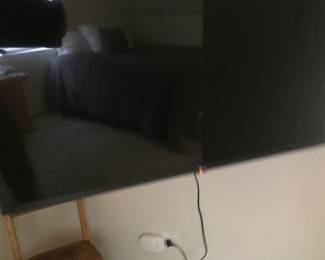 LOTS OF BIG SCREEN TV’S