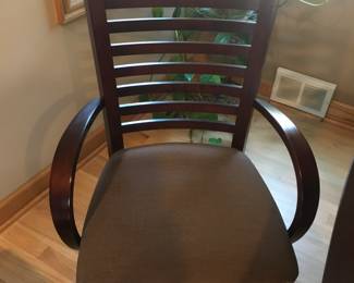 STEVE SILVER ARM CHAIR